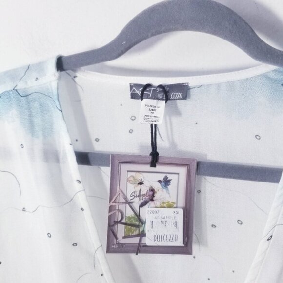 NWT Simply Art by Dolcezza Swimsuit Wrap Cardigan Size XS Cover Up Art - Picture 5 of 5